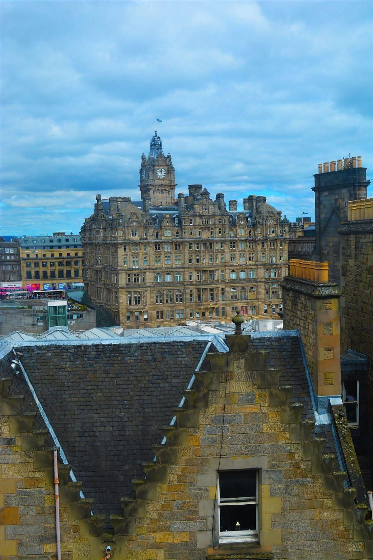 The Inn Place Edinburgh Exterior photo